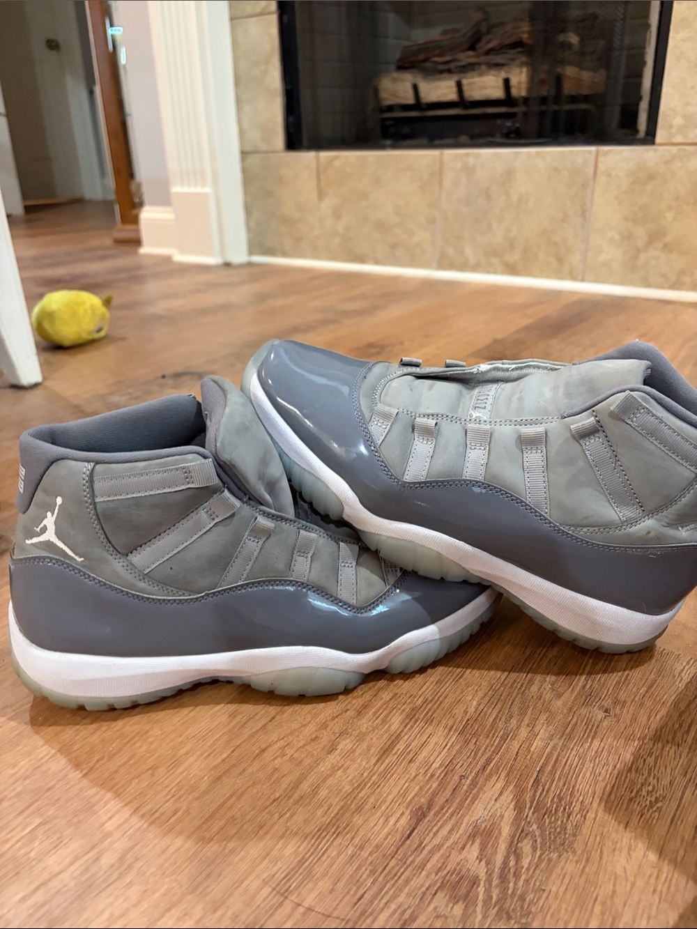 Nike Air Jordan 11 Retro Cool Grey Mens Size 10.5 Sneakers